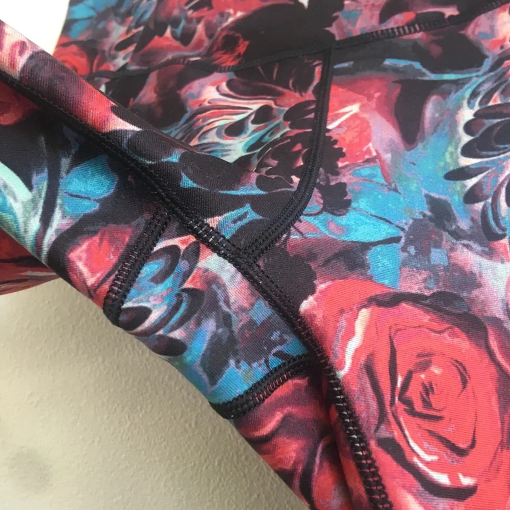 Calia Rose Garden Leggings 7/8 Cropped Ruched Floral Red Yoga Mid Rise Medium - Picture 7 of 12
